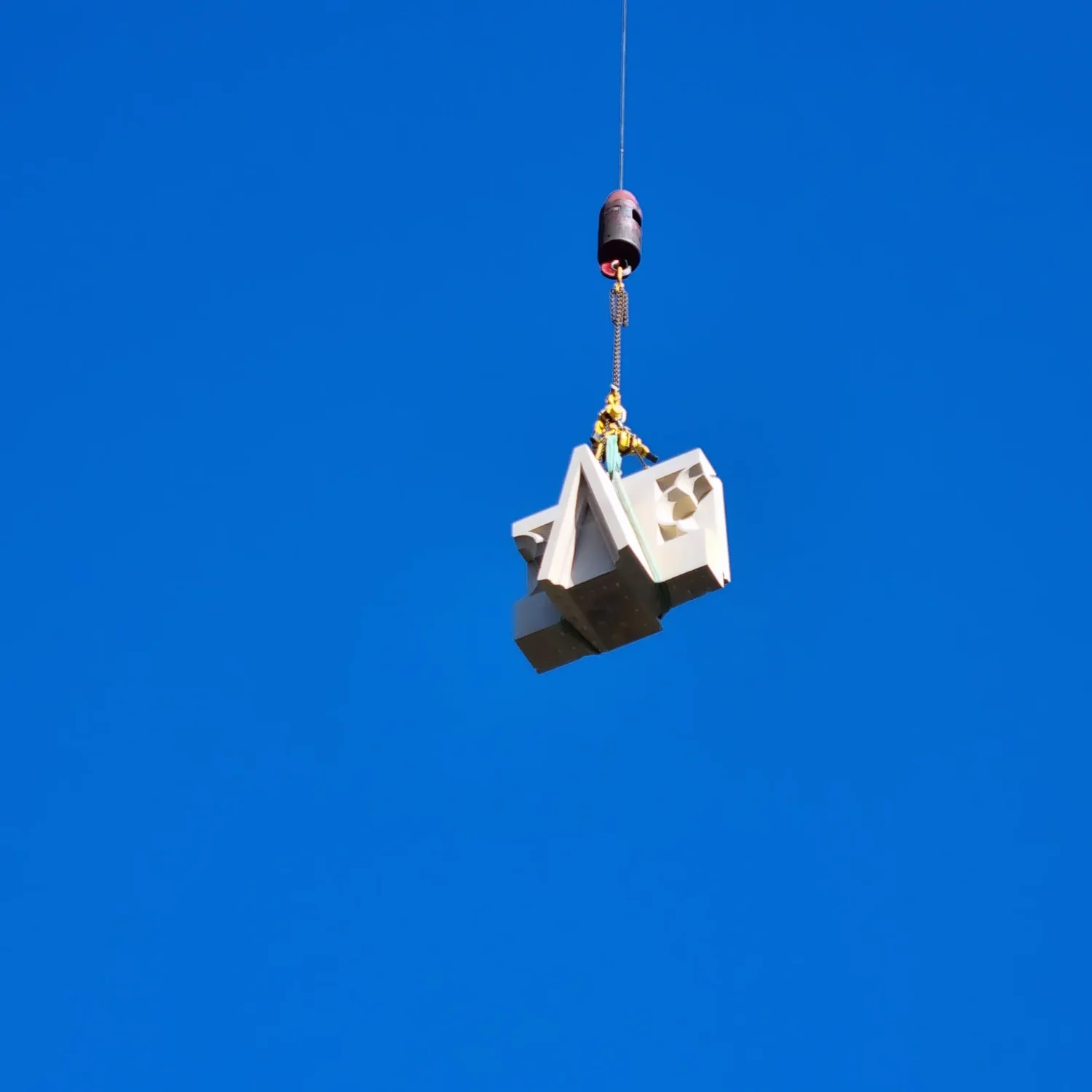New Stone for St Marys Cathedral Sydney (In Air)